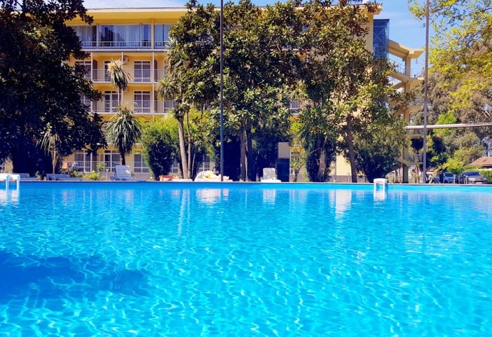 Отель Wellness Parkhotel Gagra